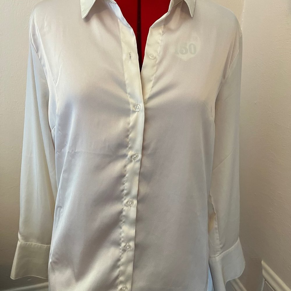 Banana Republic Satiny Button Down